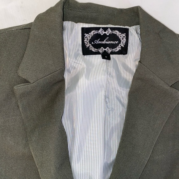 Green blazer - Picture 4 of 4